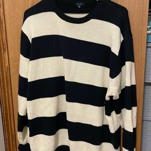 NWOT Brandy Melville sweater
